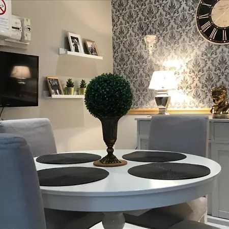 度假居 Medicis Avec Garage *