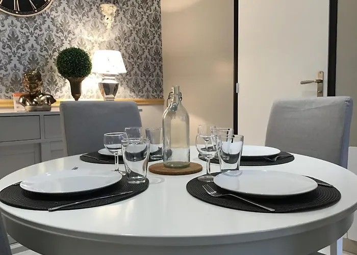 Dom wakacyjny Medicis Avec Garage *