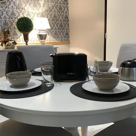 Medicis Avec Garage * 옹플뢰르