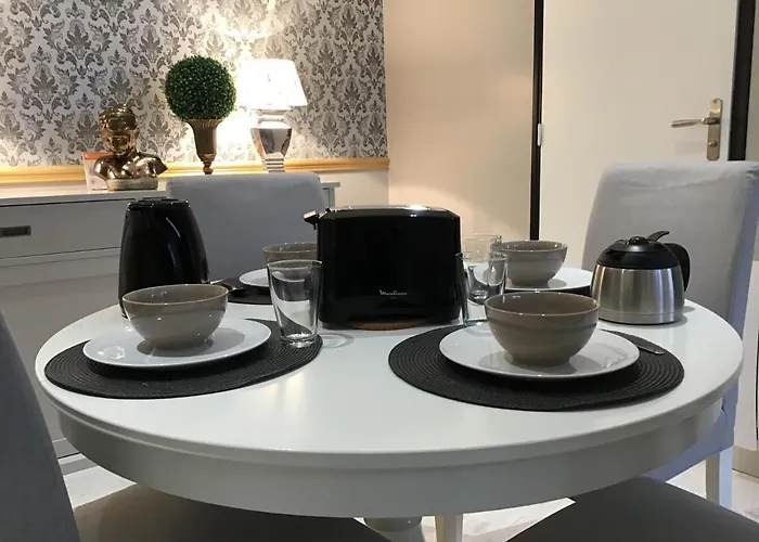 Medicis Avec Garage * Онфлёр